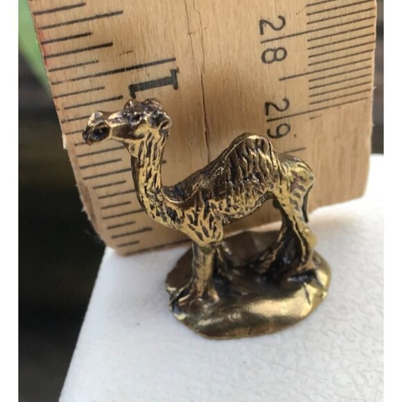Vintage Brass Camel Figurine Paperweight 1.25" Very Detailed Miniature - Picture 5 of 5